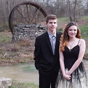 Meet your Posher, Skylar